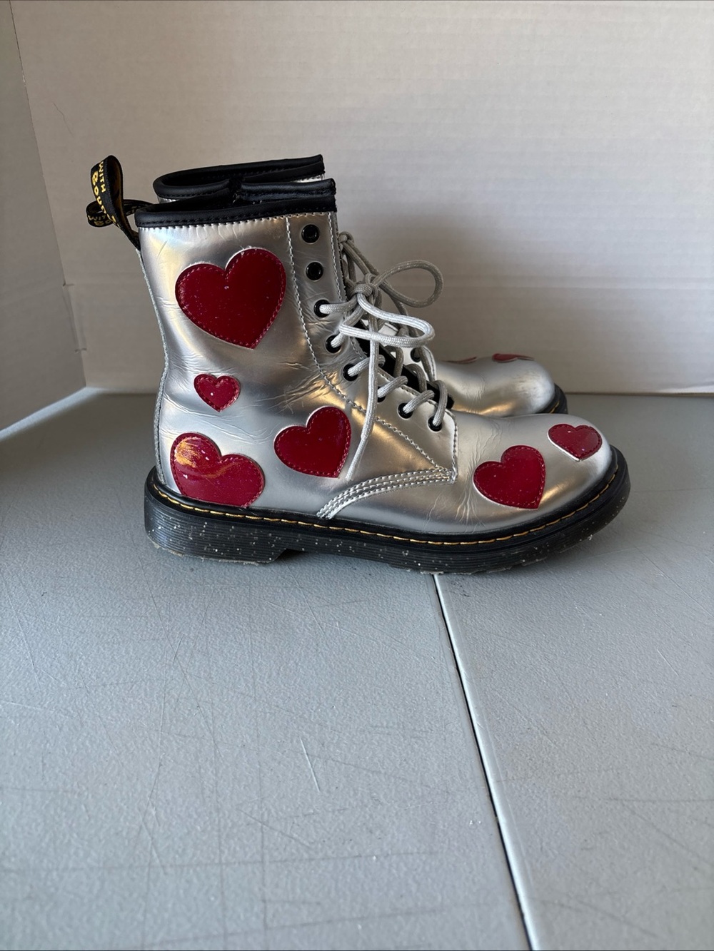 Dr. Martens (Doc Martens) Women's Size 5 #1460Y Heart Metallic Silver Red Hearts